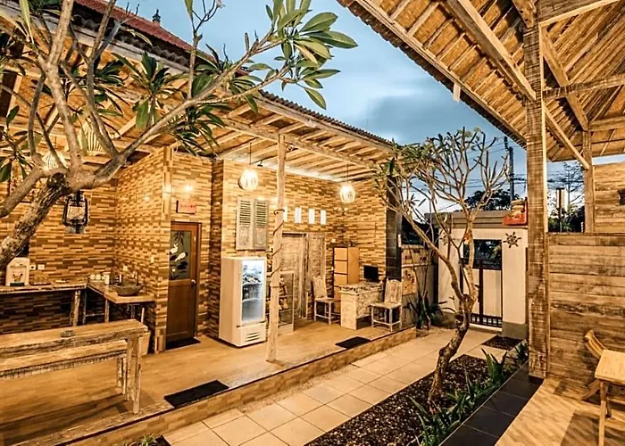 Отель Pange Lembongan By Zuzu 5*